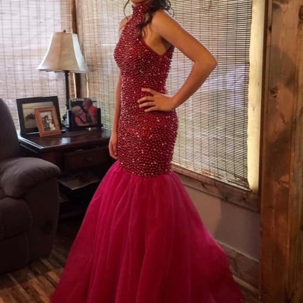 Burgandy prom dress. Size 2. PET FREE SMOKE FREE